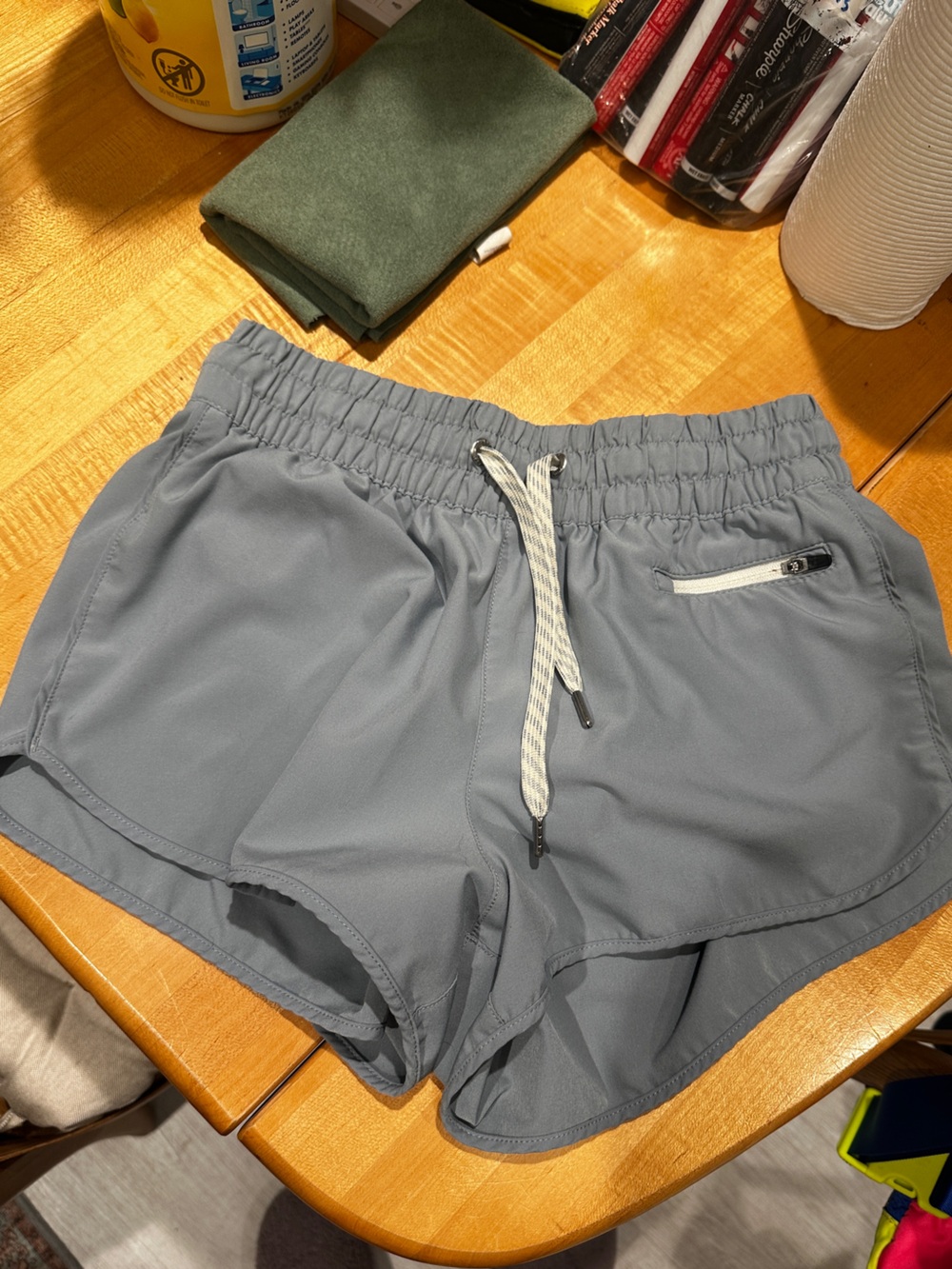 Women’s Vuori Clementine 2.0 Athletic Drawstring Shorts - Gray 2.5”